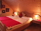 Enlarge and details: Rotes Schlafzimmer